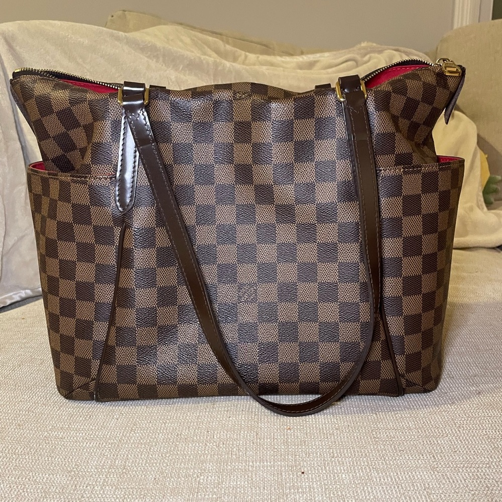 LOUIS VUITTON Totally PM Damier